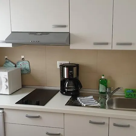 Apartament White *